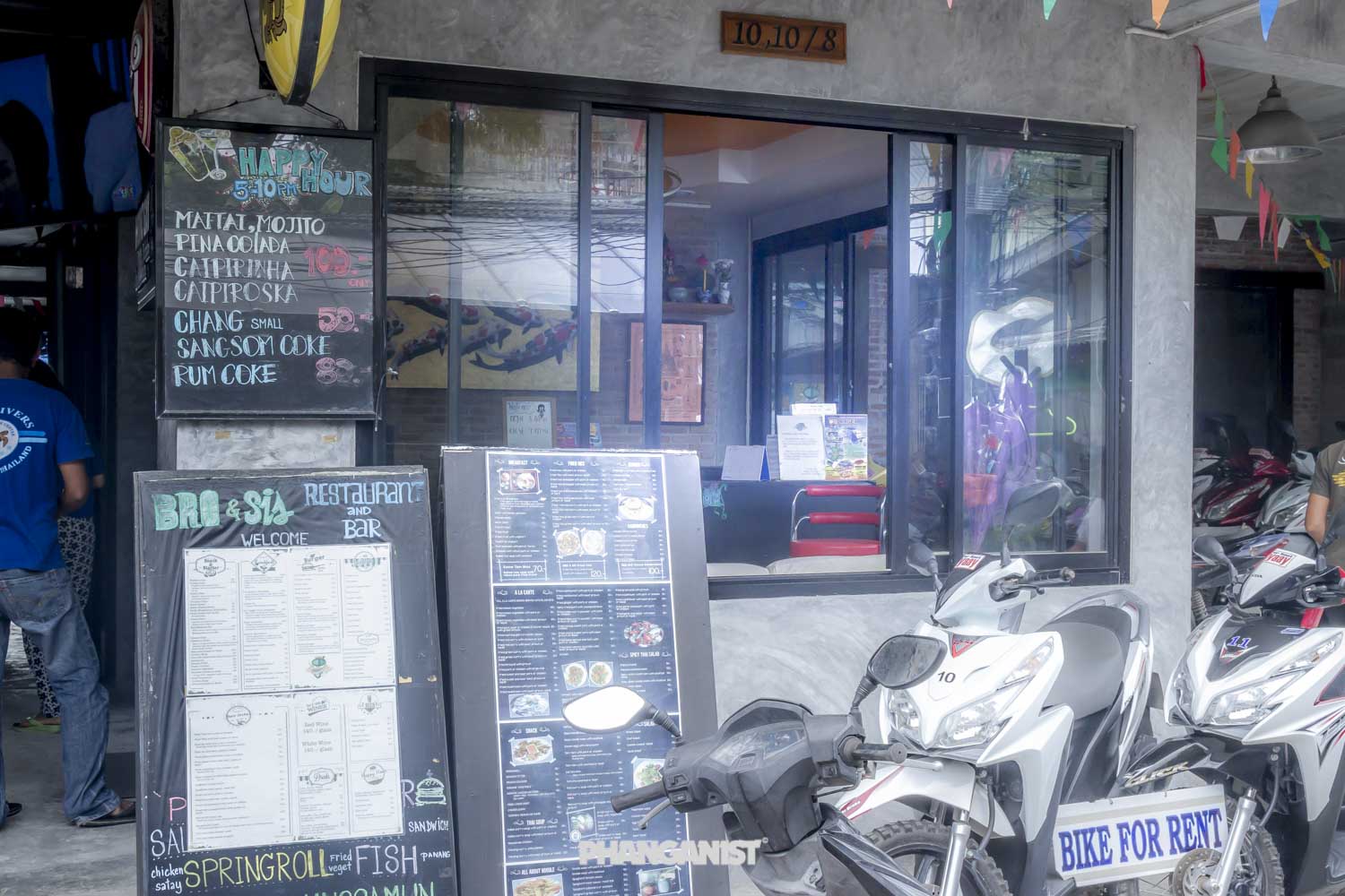 Big Smiles with Jack at Bro & Sis Koh Phangan Online Magazine